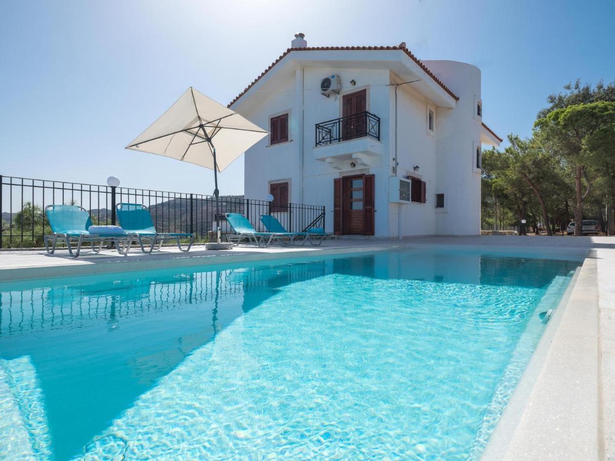Villa Aura Pine Agia Pelagia Екстериор снимка